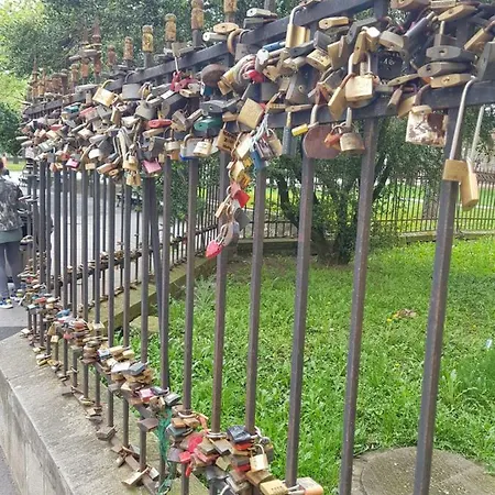 Cozy Loft Apartment *